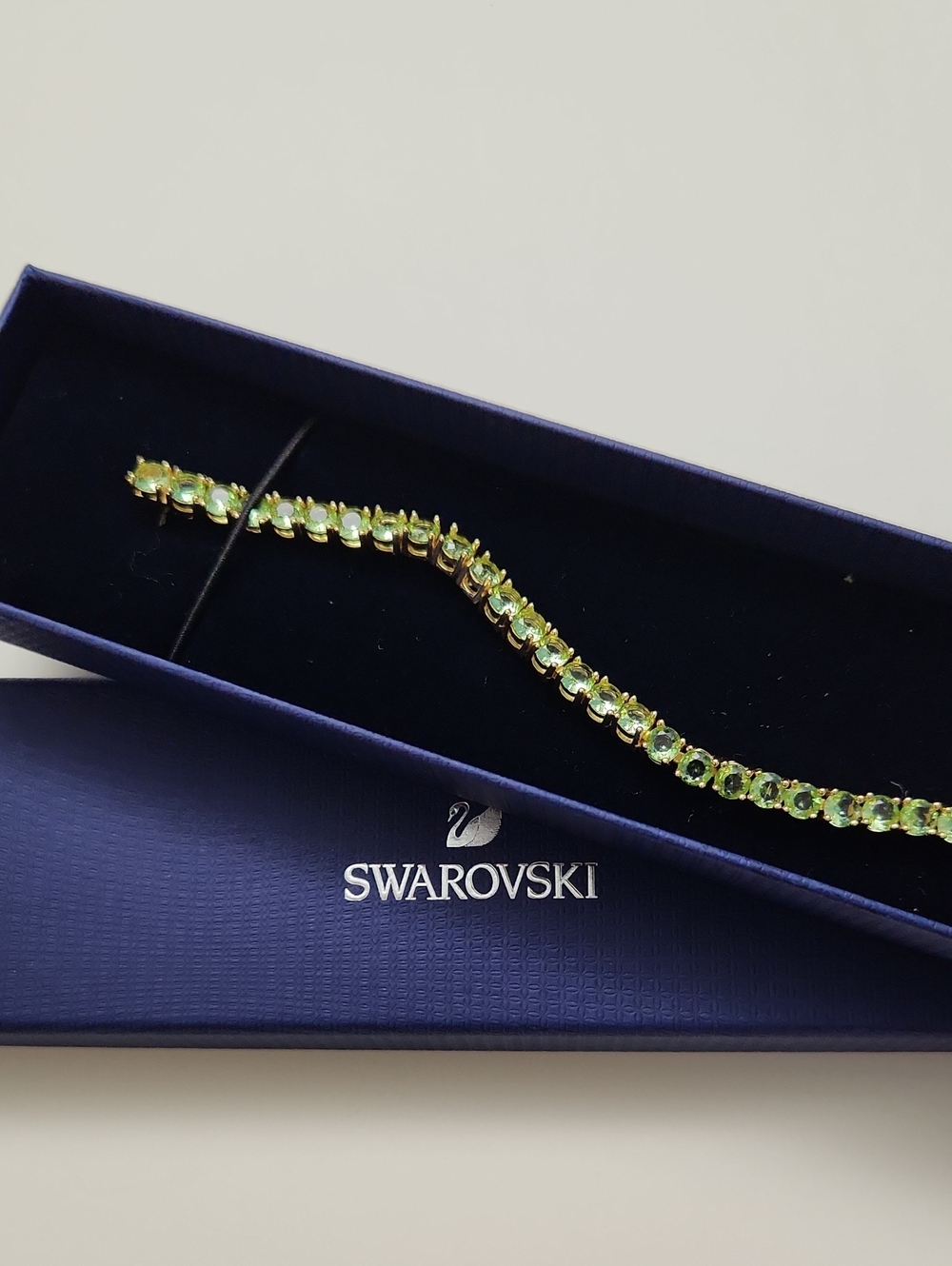 Swarovski Matrix Tennis BraceletRound Cut, Green, 18K Gold Finish - Picture 4 of 12